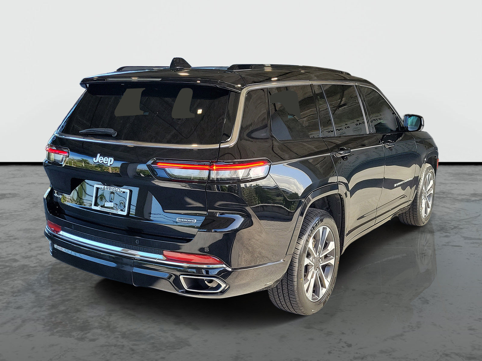 Certified 2024 Jeep Grand Cherokee L Overland w/ Trailer Tow Package AWD/4WD image 2