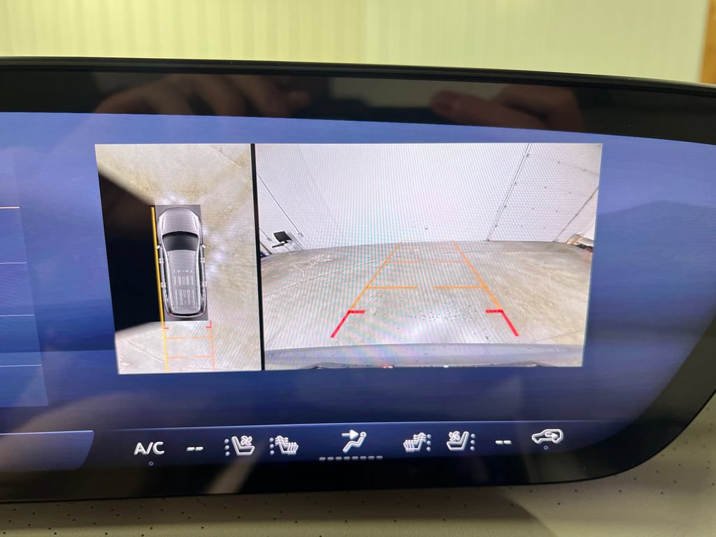 New 2026 Buick Enclave Avenir w/ Super Cruise Package AWD/4WD image 25