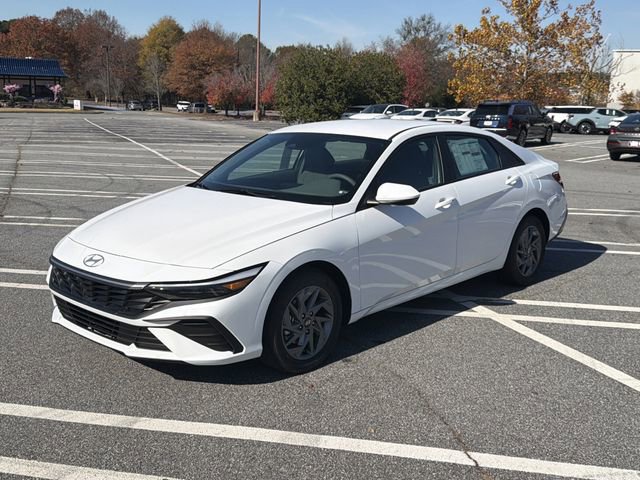 New 2026 Hyundai Elantra Blue image 3