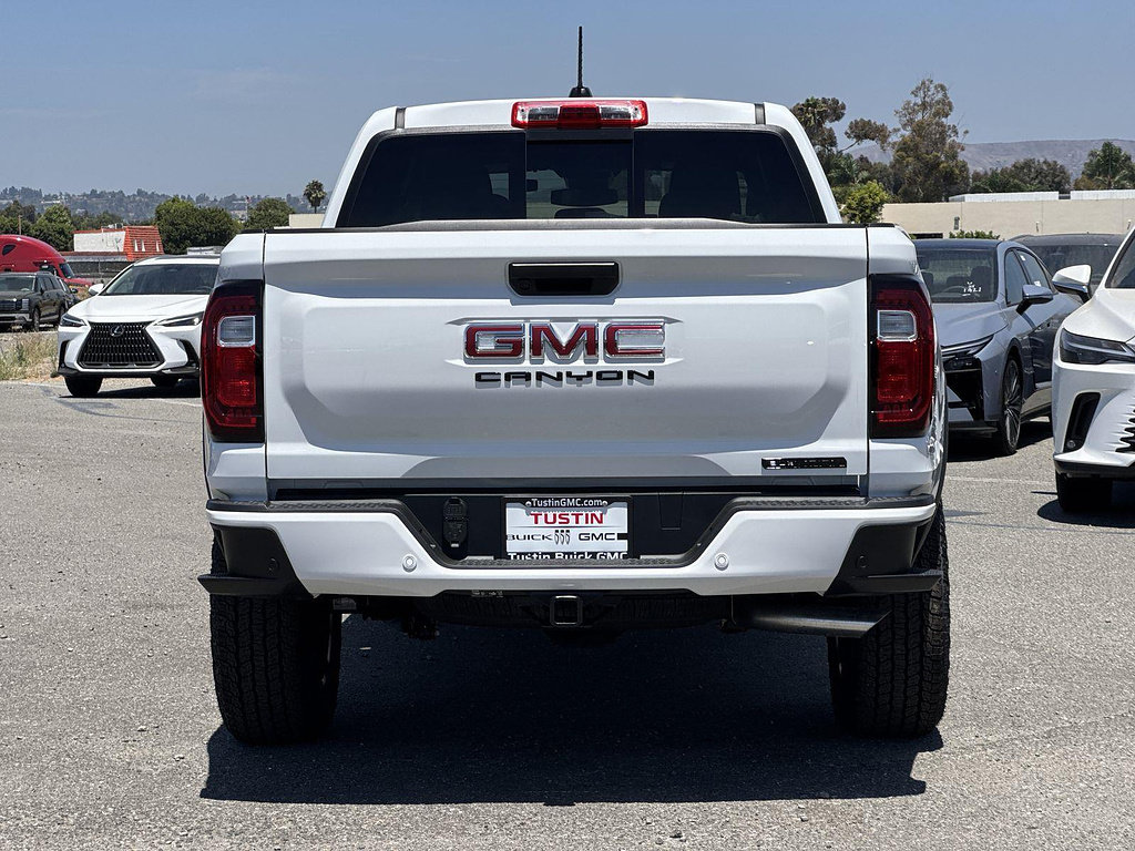 New 2026 GMC Canyon Elevation w/ LPO, Black Badging Package RWD image 4