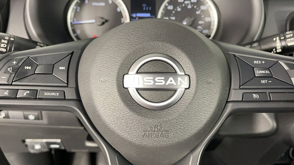 New 2025 Nissan Kicks Play S image 25