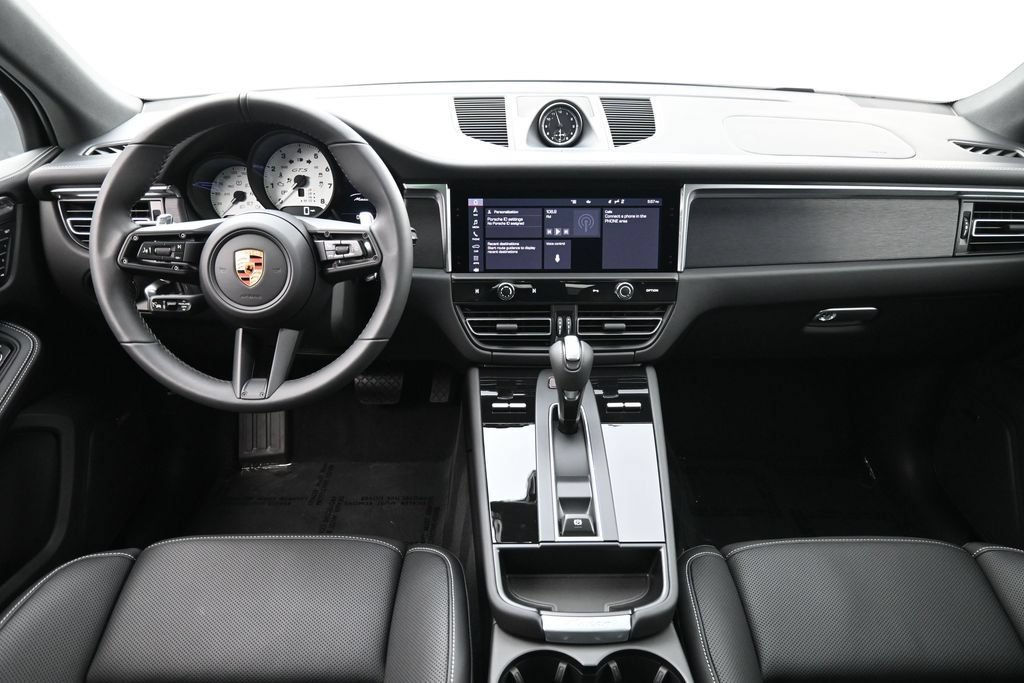 Certified 2026 Porsche Macan GTS AWD/4WD image 6