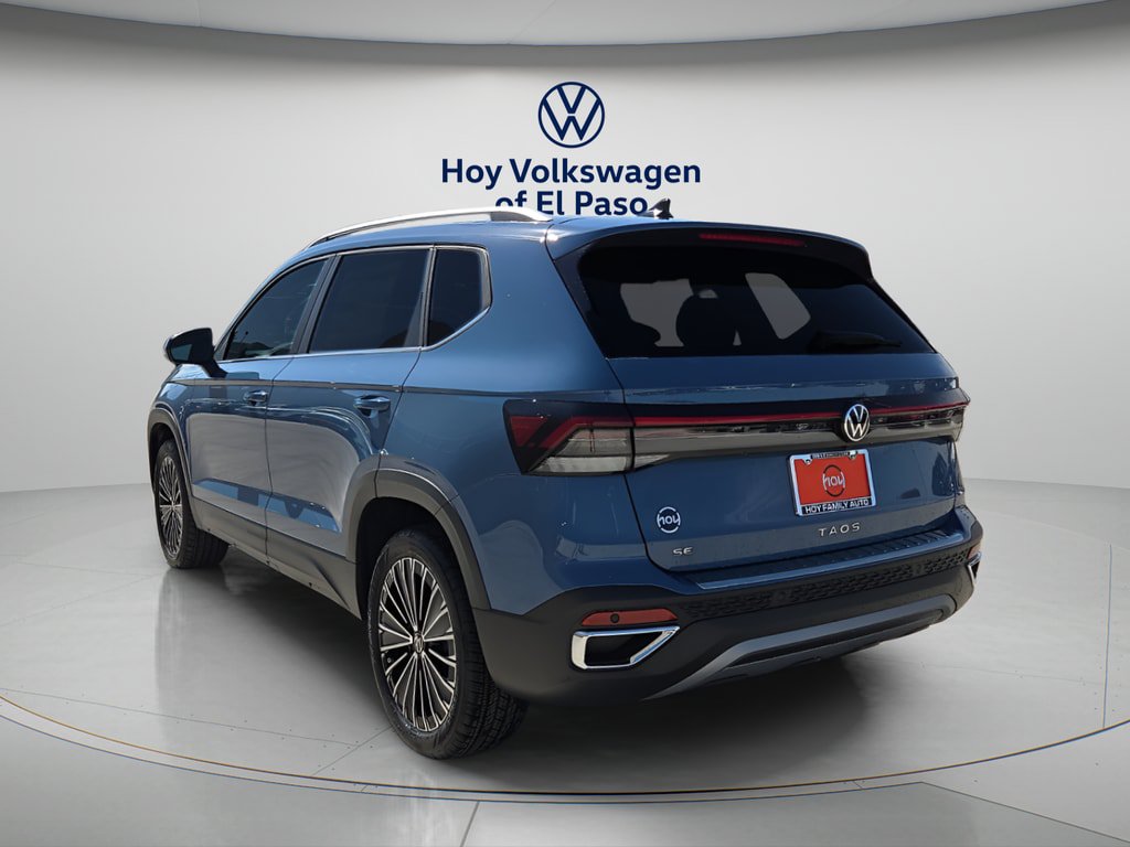 New 2026 Volkswagen Taos SE FWD image 4