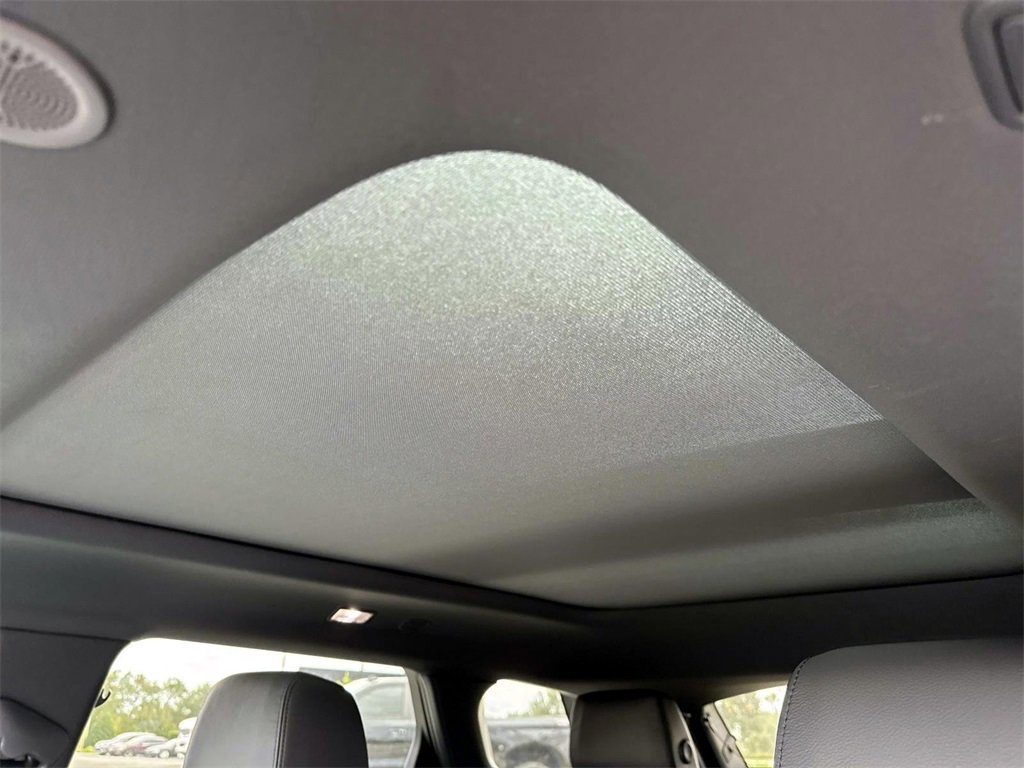 New 2026 Land Rover Range Rover Evoque Dynamic SE image 19