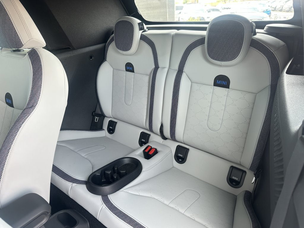 Used 2025 MINI Cooper S FWD image 29