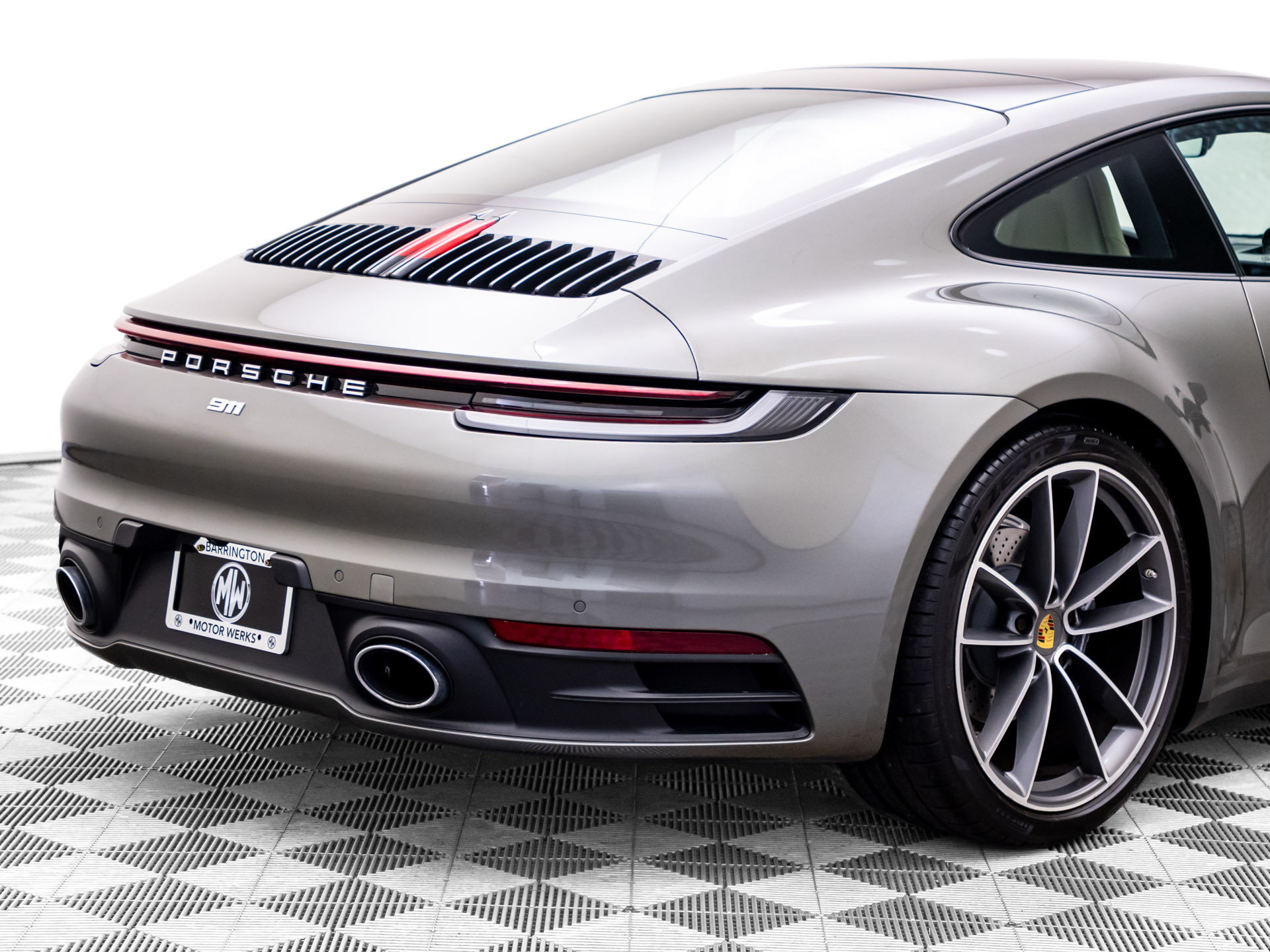 Used 2022 Porsche 911 Carrera w/ Premium Package RWD image 32