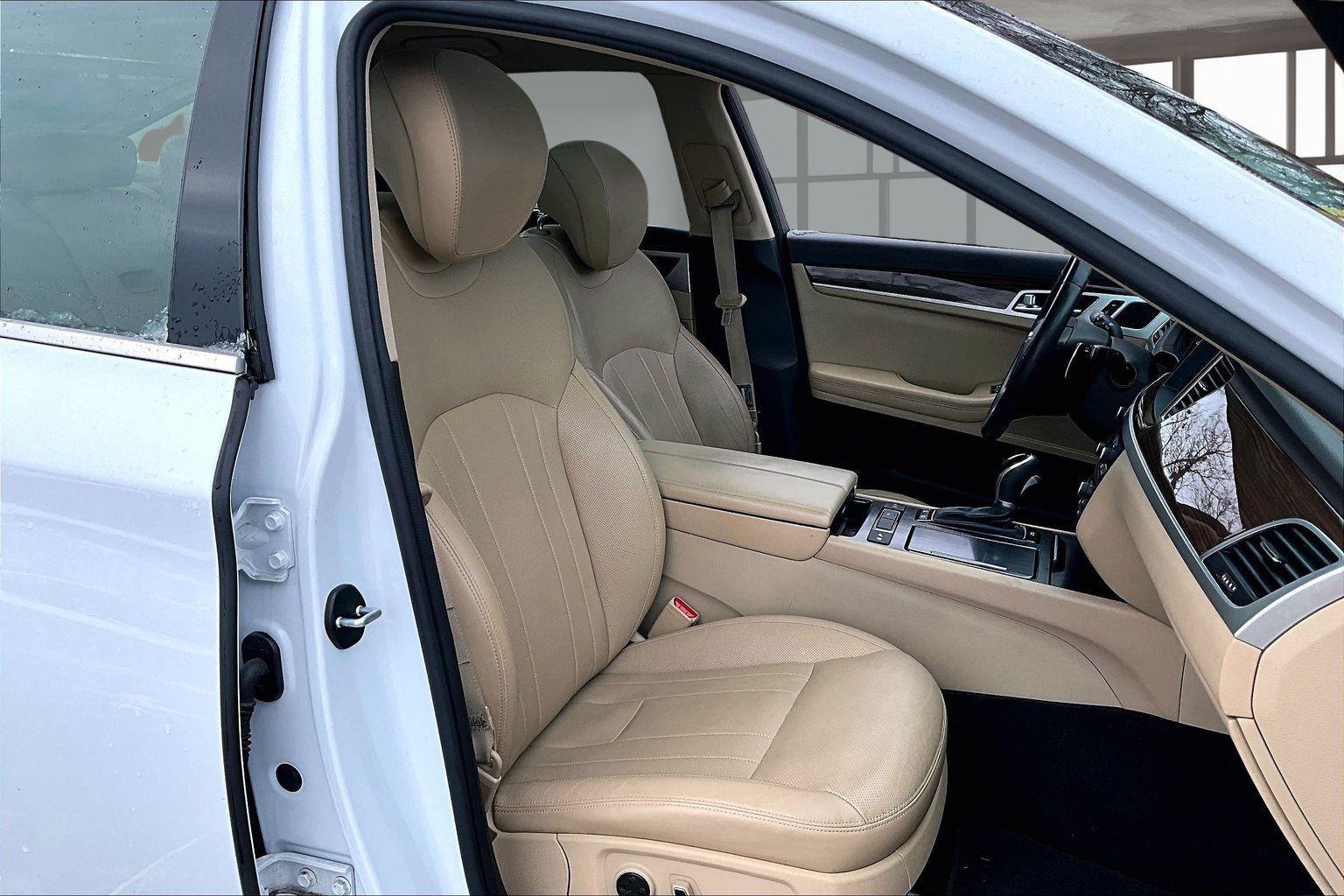 Used 2017 Genesis G80 3.8 w/ Option Group 02 image 8