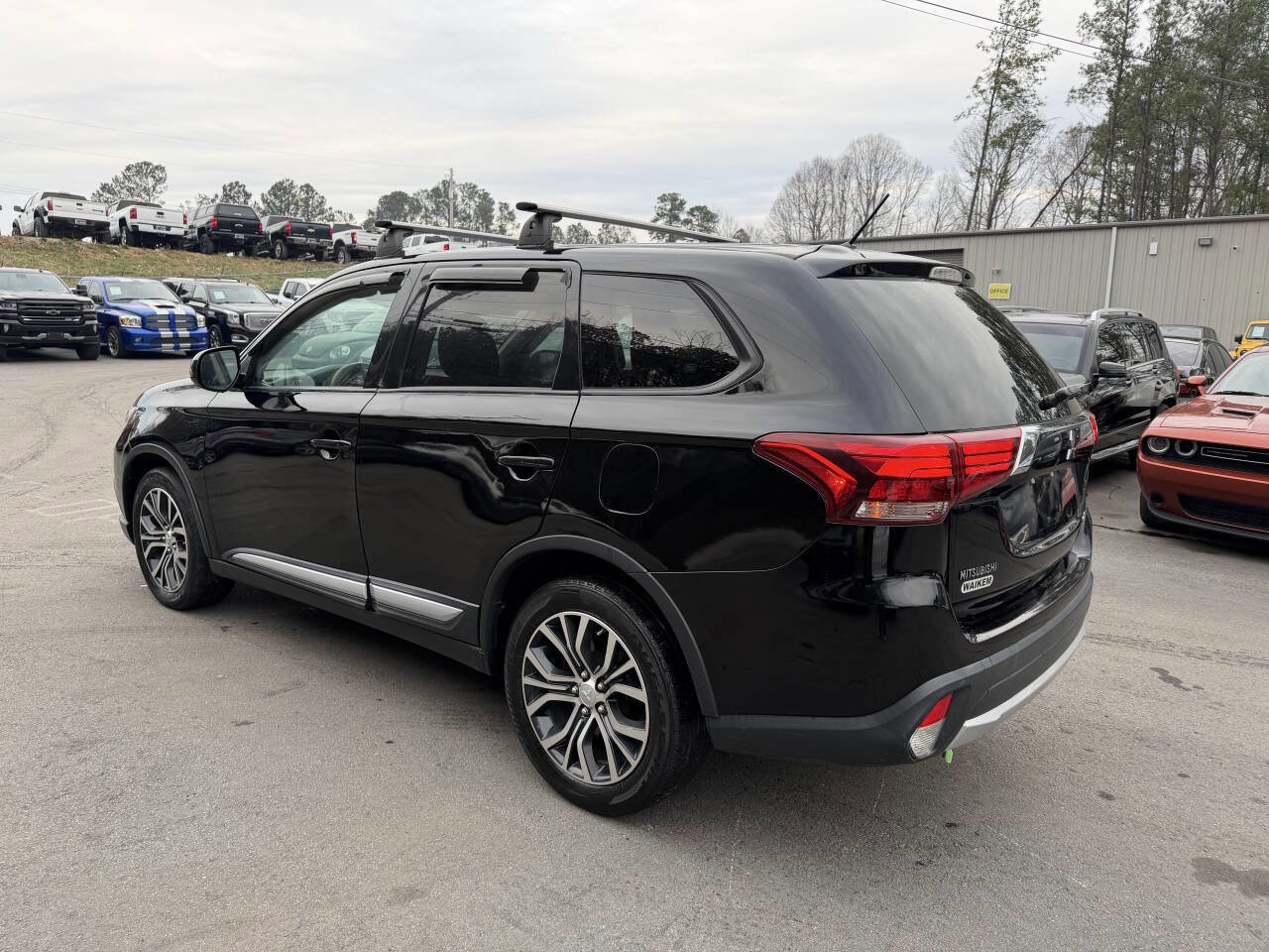 Used 2016 Mitsubishi Outlander SEL image 8