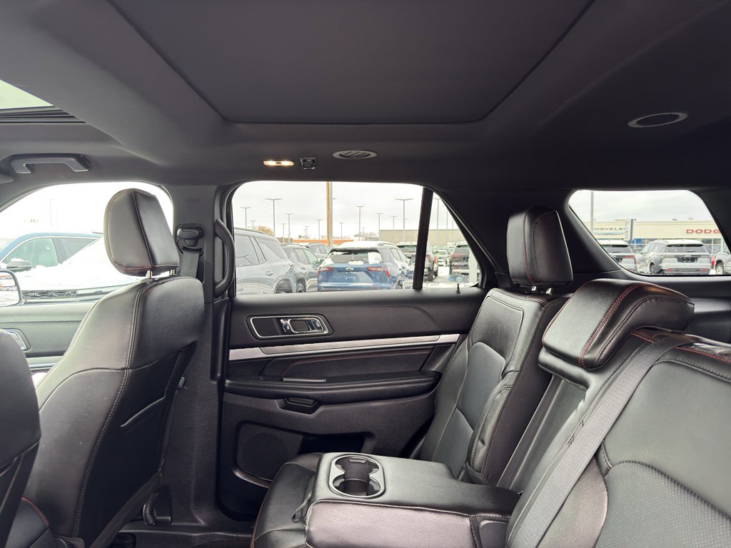 Used 2018 Ford Explorer Sport image 33