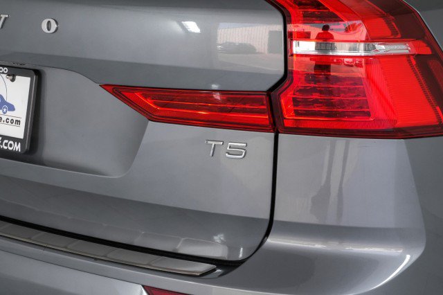 Used 2021 Volvo XC60 T5 Momentum w/ Protection Package Premier FWD image 52