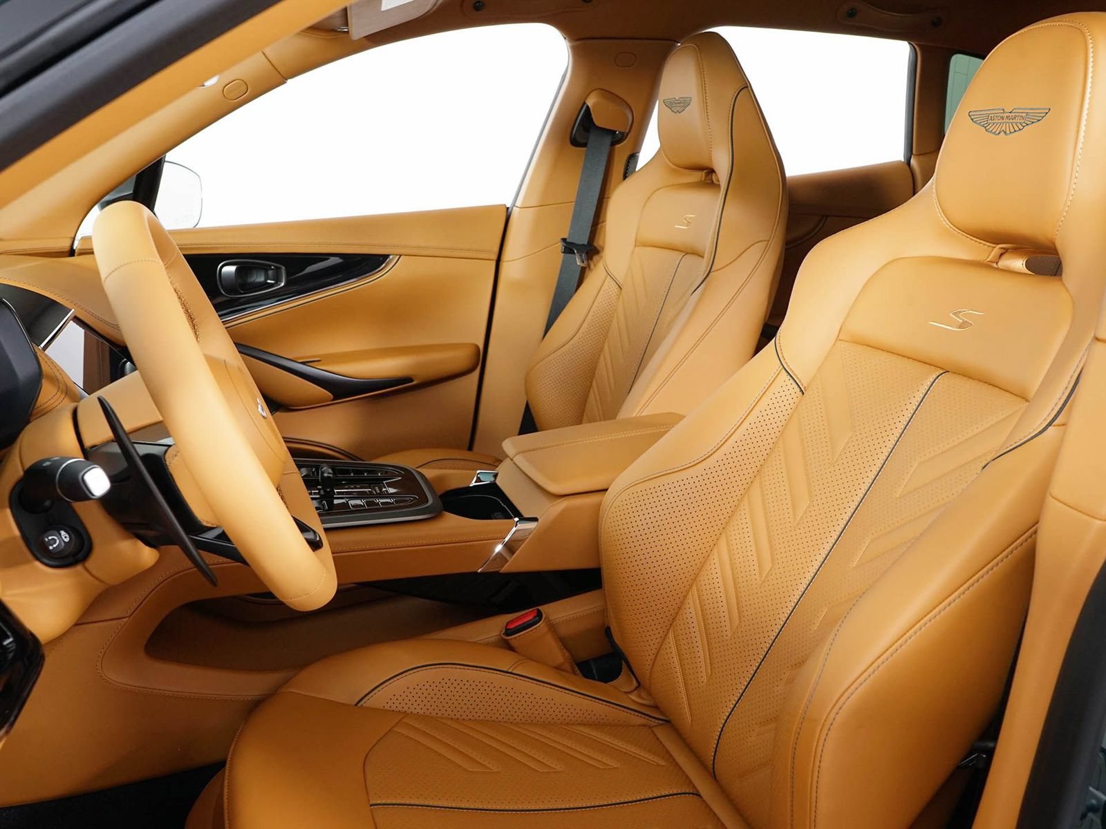 New 2026 Aston Martin DBX 707 AWD/4WD image 25