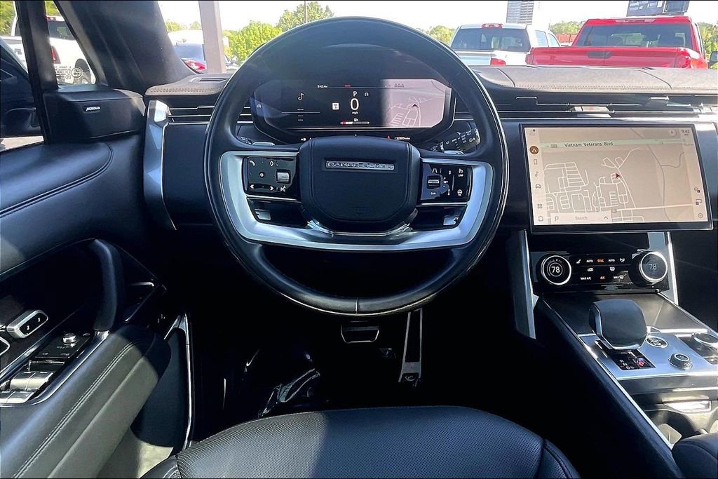 Used 2023 Land Rover Range Rover SE AWD/4WD image 9