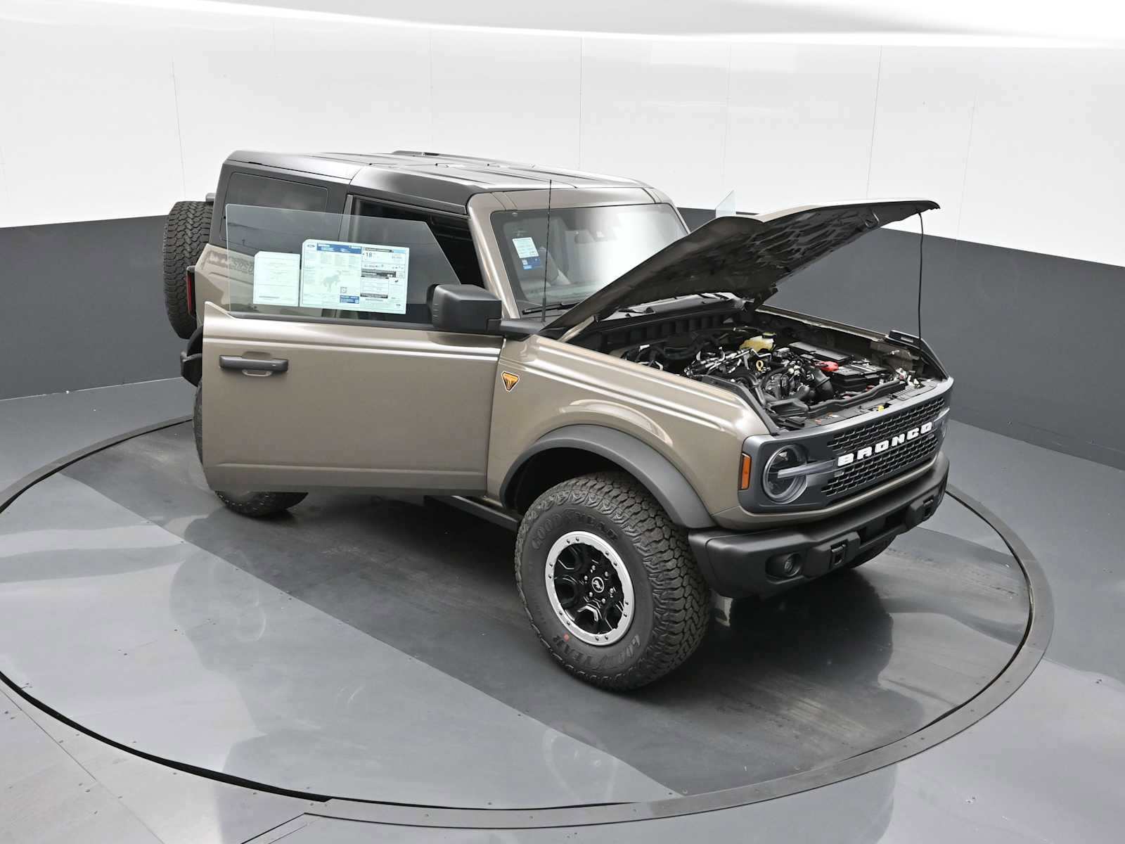 New 2025 Ford Bronco Badlands w/ Sasquatch Package image 26