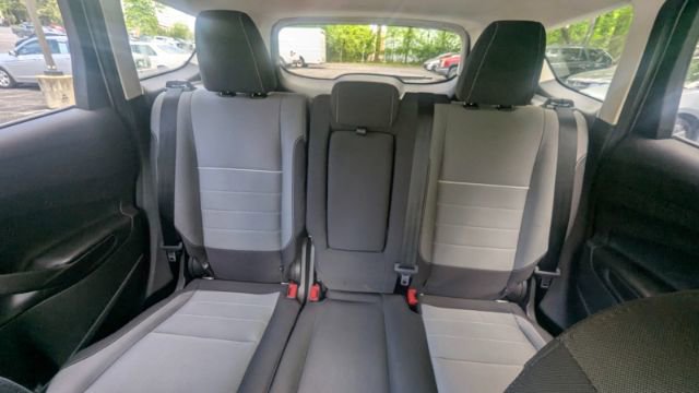 Used 2015 Ford Escape SE FWD image 21