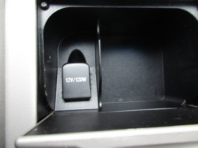 Used 2010 Toyota Camry LE FWD image 24