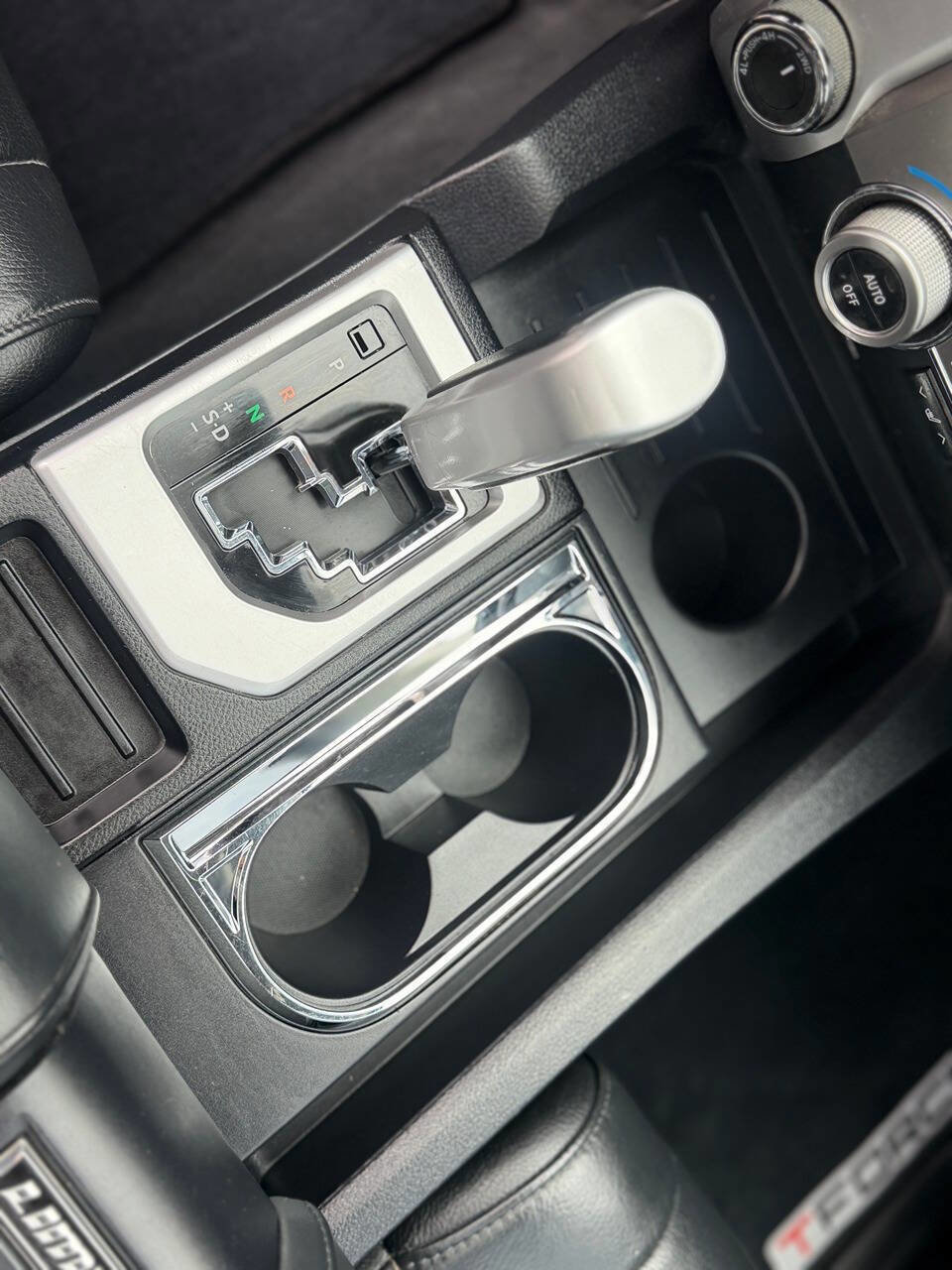 Used 2017 Toyota Tundra Limited w/ Limited Premium Package AWD/4WD image 99