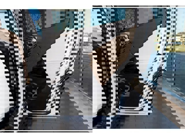 New 2026 BMW X3 xDrive30 w/ Convenience Package image 75