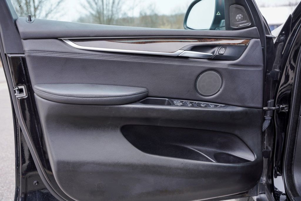 Used 2016 BMW X5 xDrive35d image 13