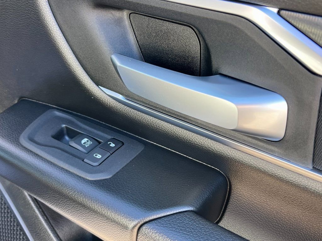 Certified 2025 RAM 1500 Big Horn image 15