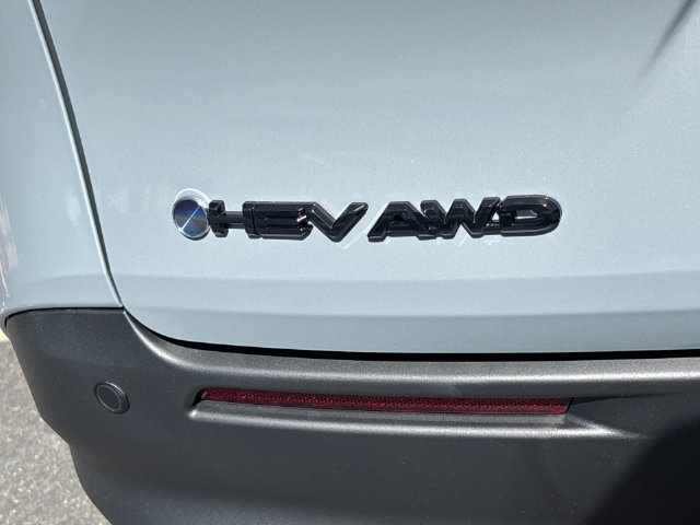 New 2026 Toyota Sienna XLE Woodland Edition AWD/4WD image 11
