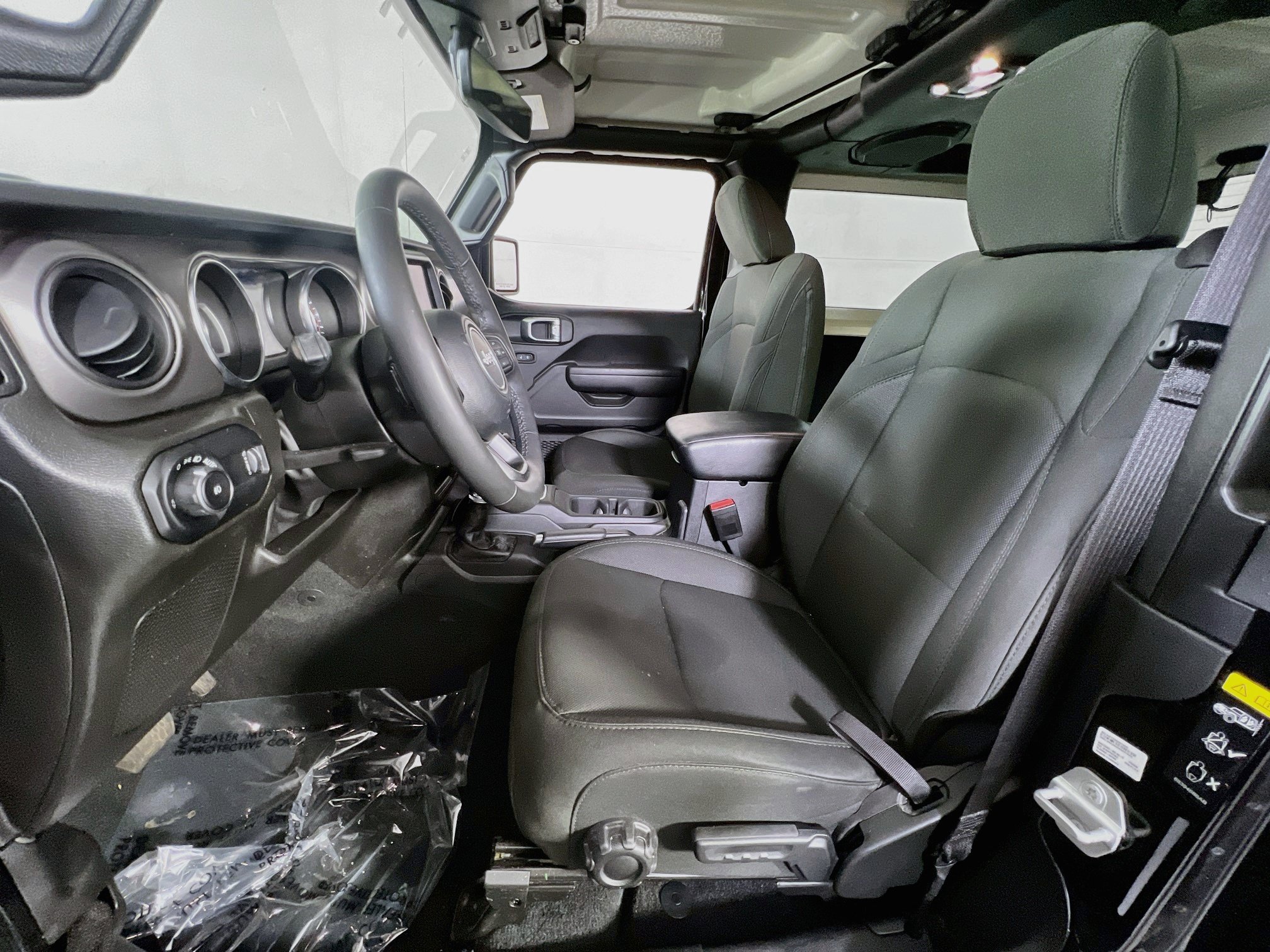 Used 2023 Jeep Wrangler Sport AWD/4WD image 21