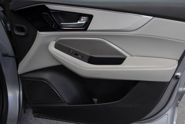 Used 2022 Acura MDX SH-AWD w/ Technology Package image 21