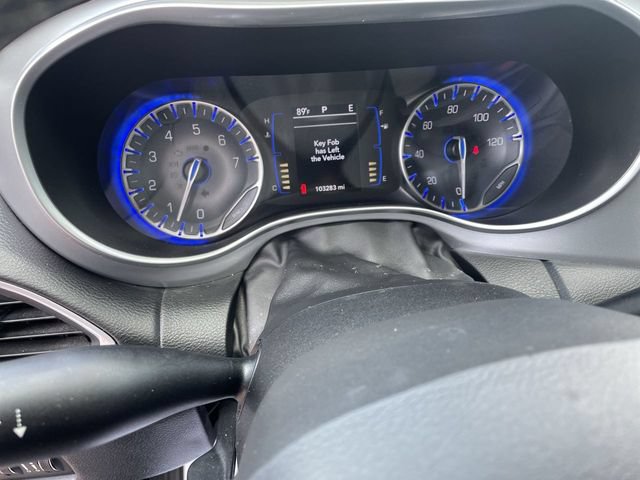 Used 2018 Chrysler Pacifica Touring Plus w/ S Appearance Package FWD image 13