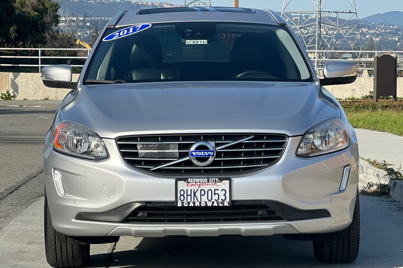 Used 2017 Volvo XC60 T5 Inscription w/ Advanced Package image 8