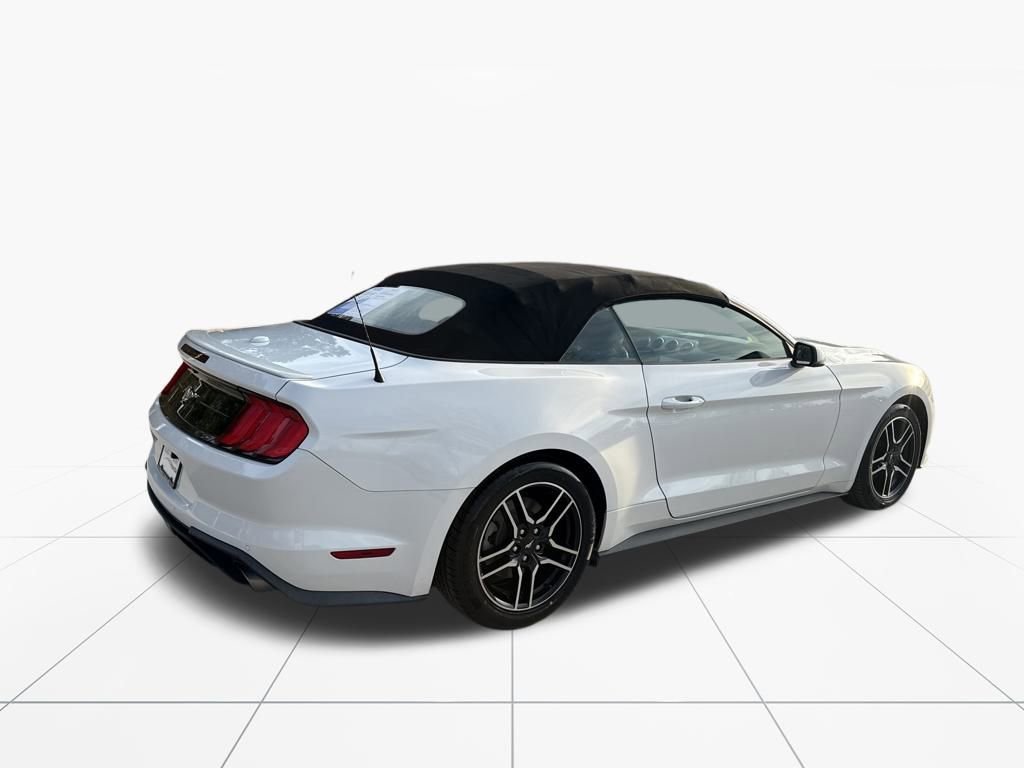 Used 2020 Ford Mustang Premium image 7