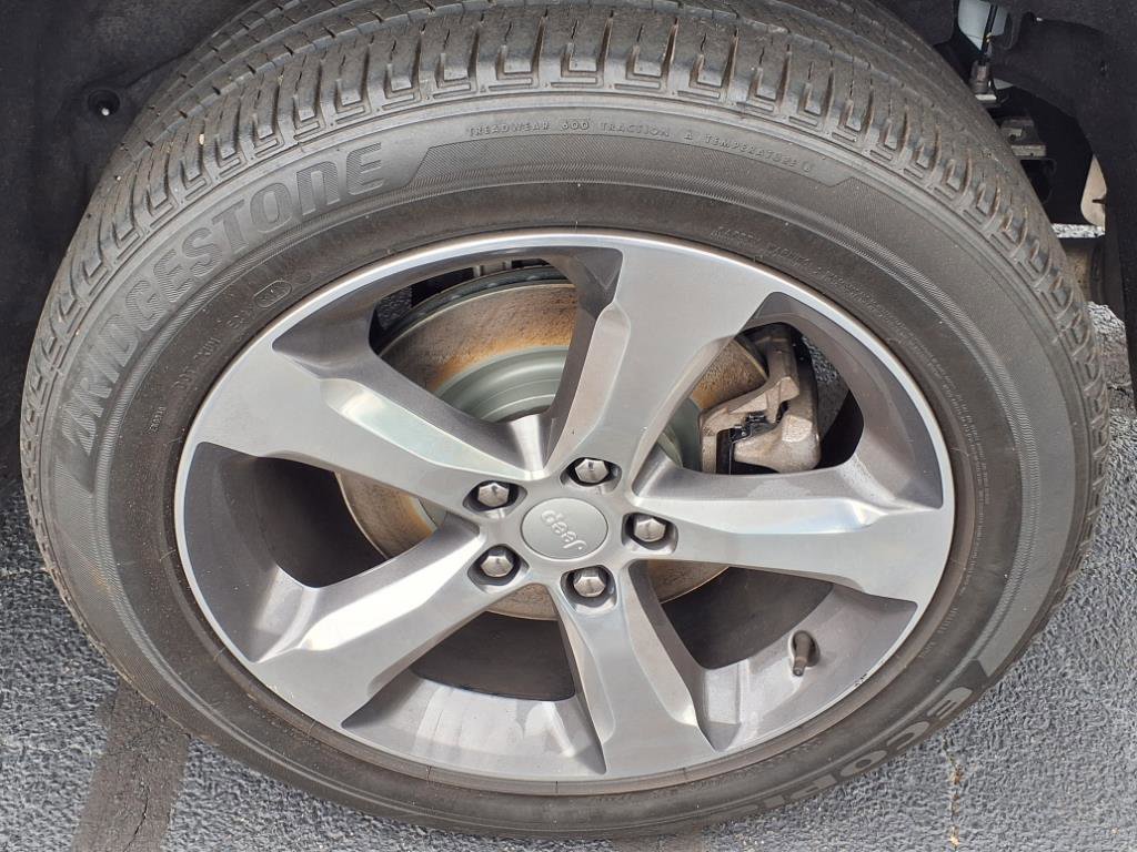 Certified 2022 Jeep Grand Cherokee L Limited image 9