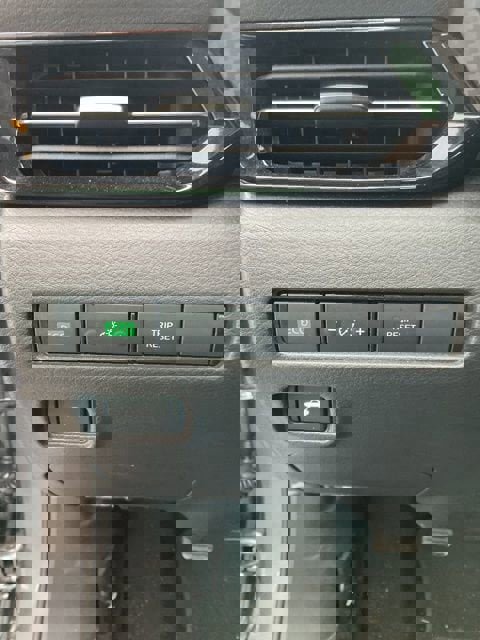 Used 2025 Nissan Sentra SR image 22