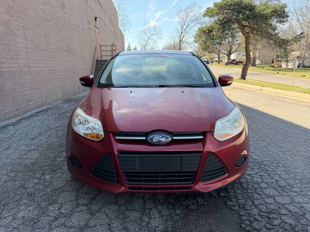 Used 2014 Ford Focus SE w/ SE Winter Package FWD image 29