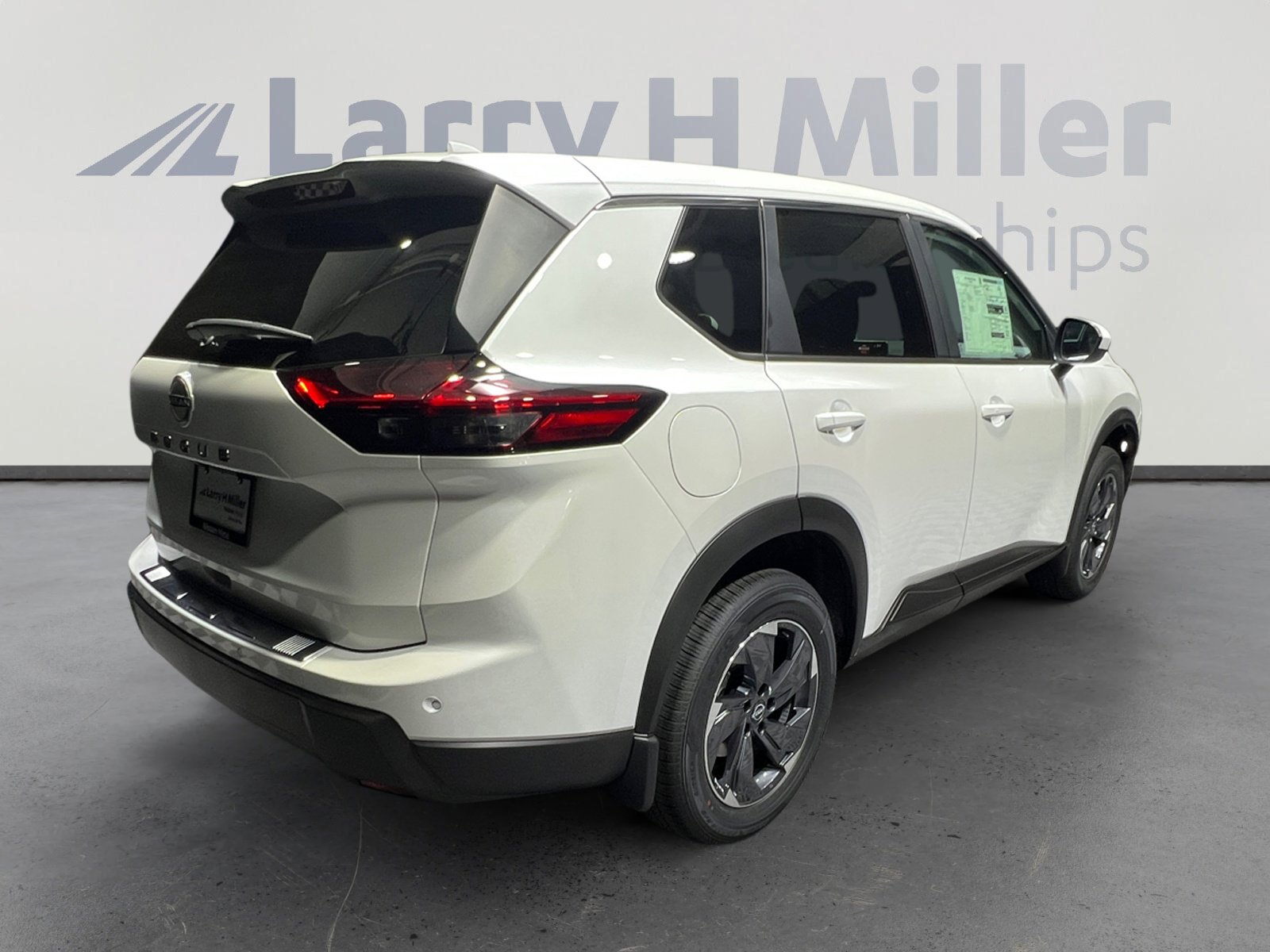 New 2026 Nissan Rogue SV image 5