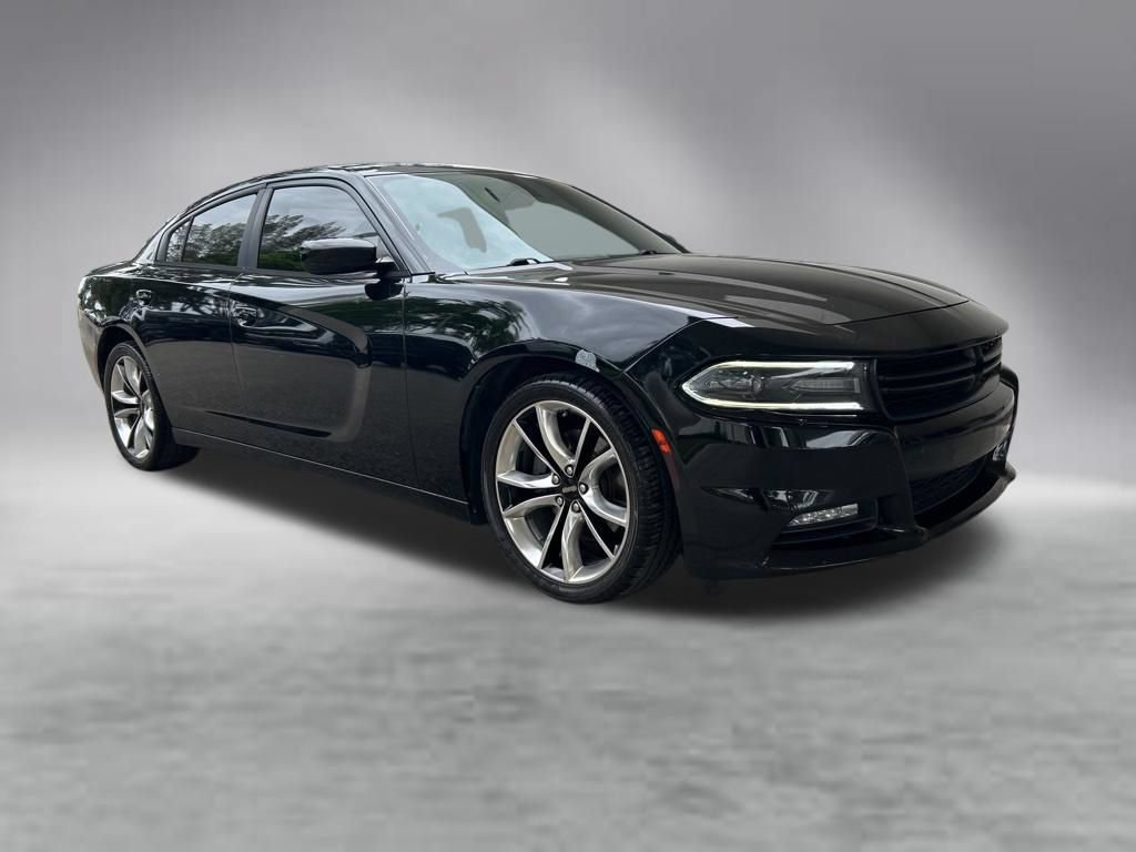 Used 2015 Dodge Charger R/T RWD image 3
