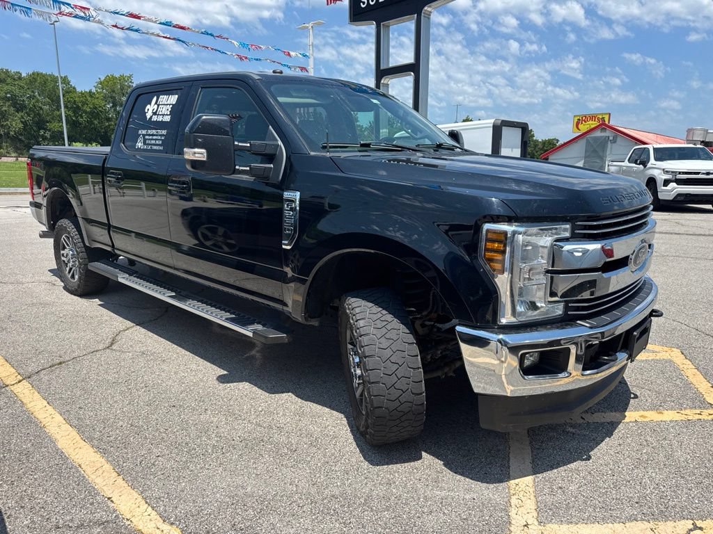 Used 2018 Ford F250 Lariat w/ Lariat Value Package AWD/4WD image 2