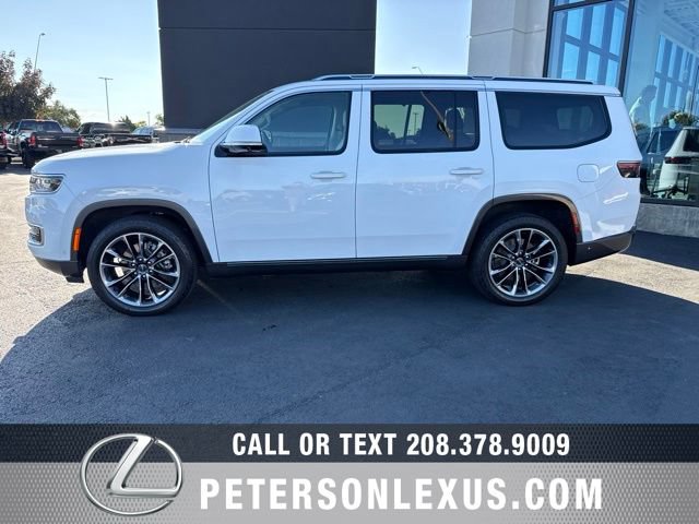 Used 2022 Jeep Wagoneer Series III w/ Premium Group I AWD/4WD image 3