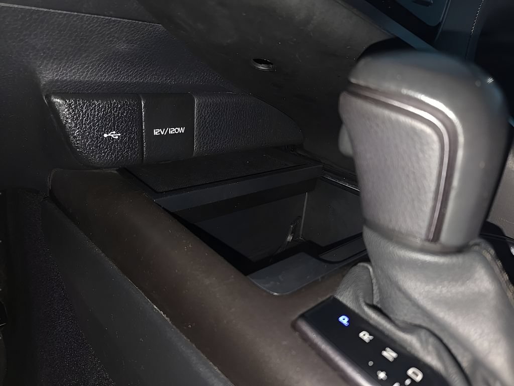 Used 2023 Toyota Camry SE FWD image 24