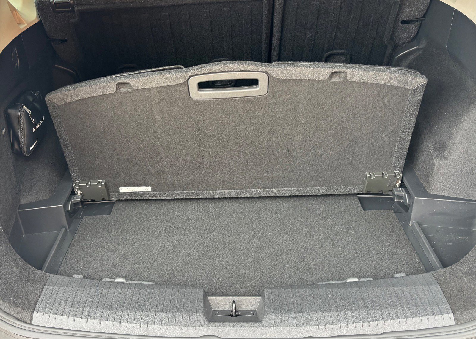 Used 2023 Nissan Rogue SL w/ SL Premium Package image 8