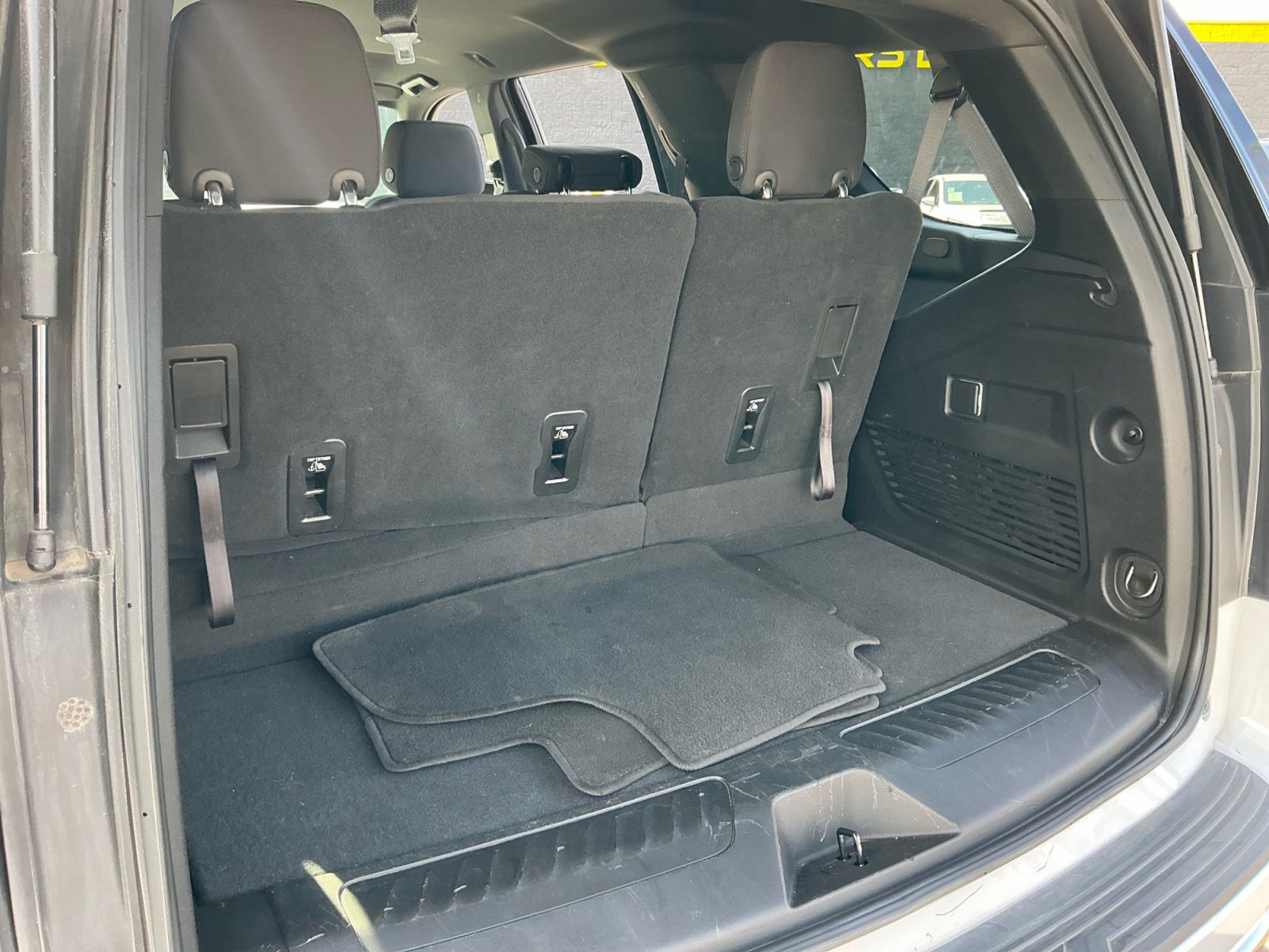 Used 2023 Chevrolet Tahoe LS image 20