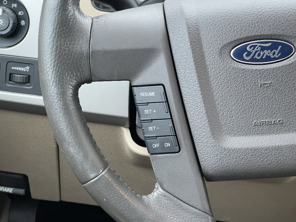 Used 2010 Ford F150 Lariat image 18