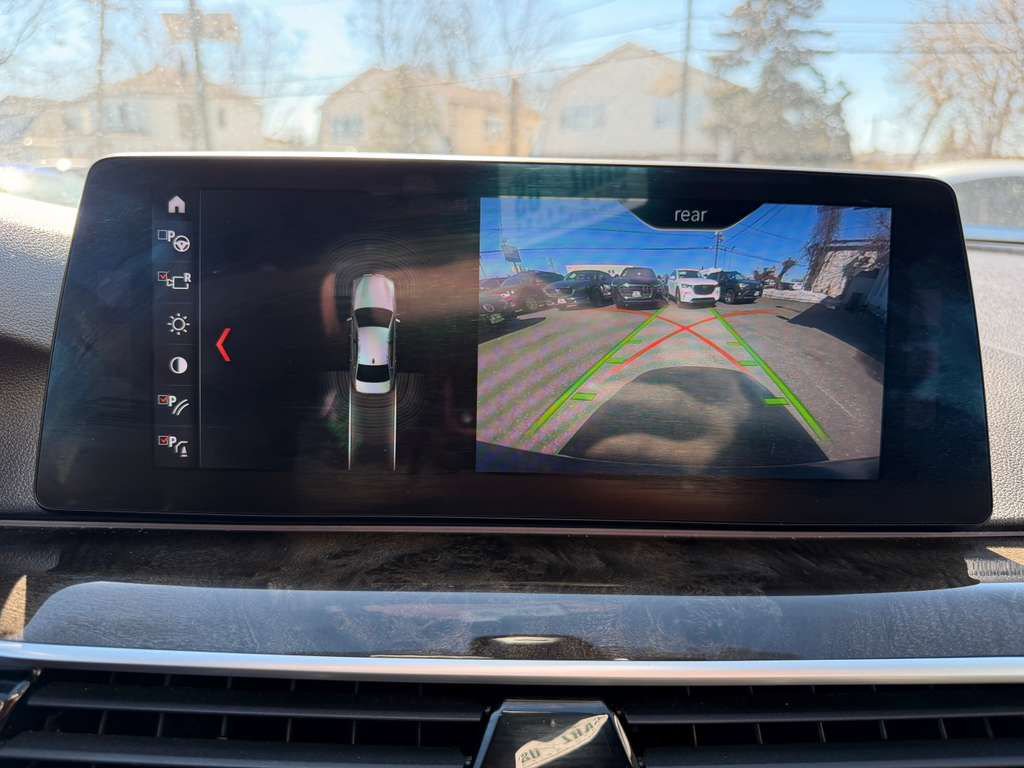 Used 2017 BMW 540i xDrive w/ Premium Package image 36