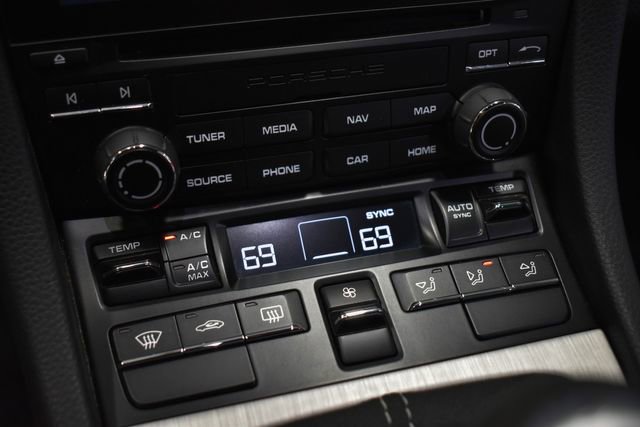 Used 2022 Porsche 718 Cayman GT4 RWD image 18