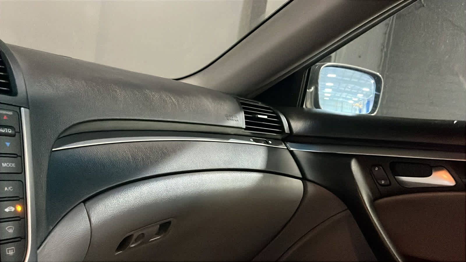 Used 2005 Acura TL FWD image 17