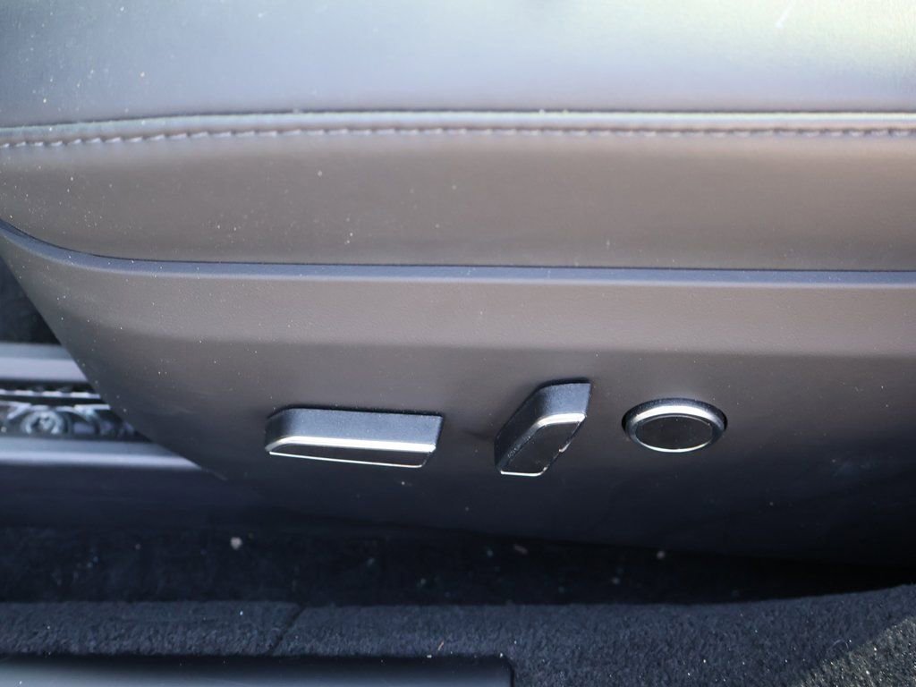 Used 2023 Tesla Model S Standard Range image 34