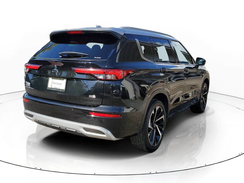 Used 2024 Mitsubishi Outlander SEL image 6
