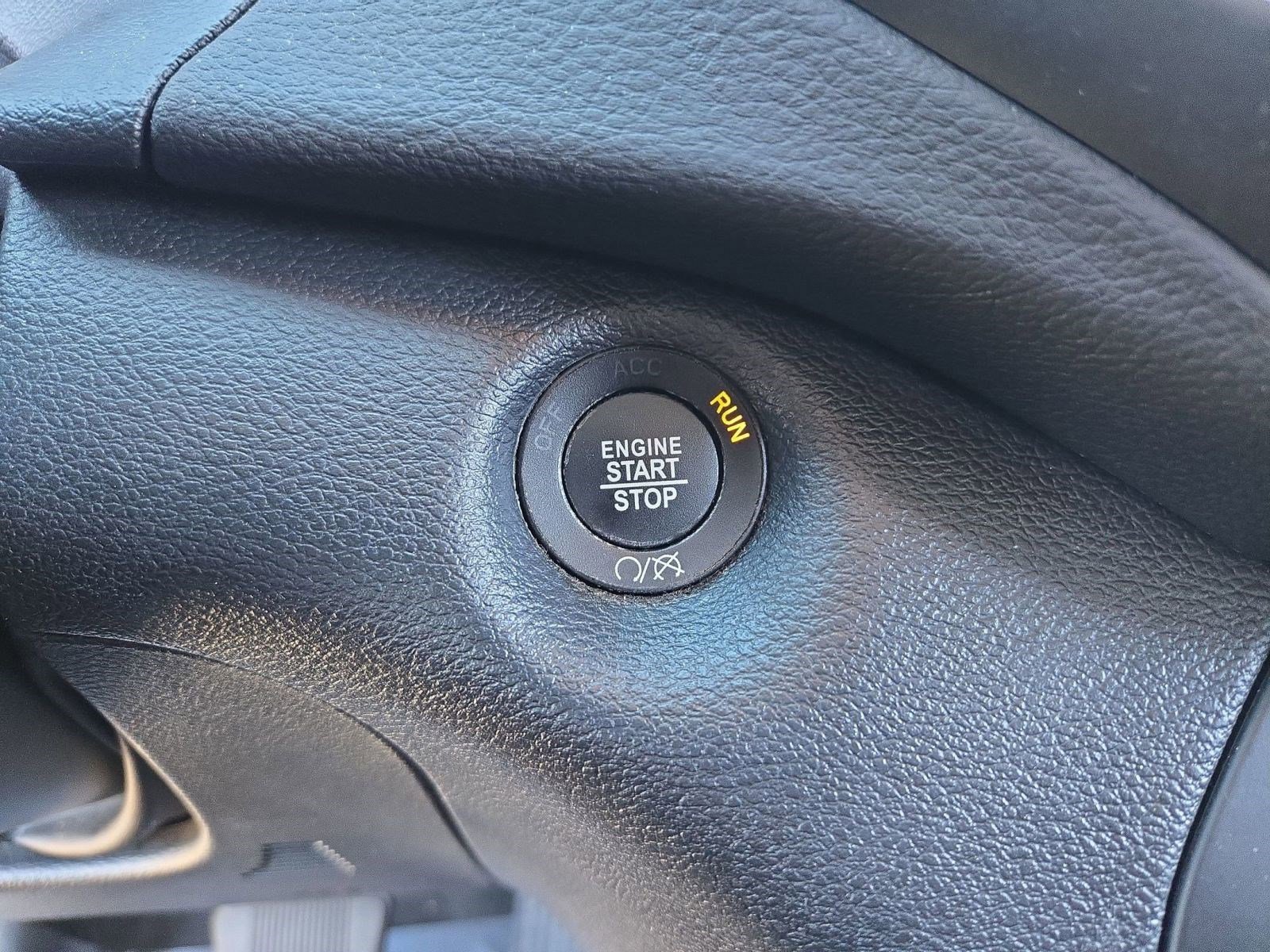 Used 2021 Jeep Cherokee Trailhawk w/ Technology Group image 26