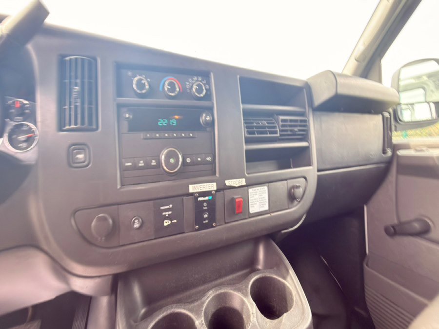 Used 2013 Chevrolet Express 2500 image 19