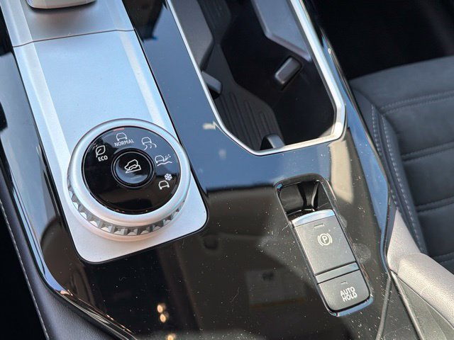 New 2026 Mitsubishi Outlander SE FWD image 32