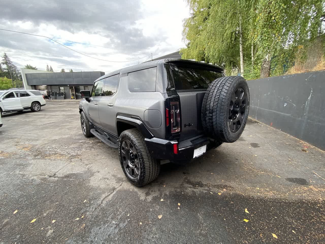 Used 2026 GMC Hummer EV 3X w/ Carbon Fiber Edition Package AWD/4WD image 4
