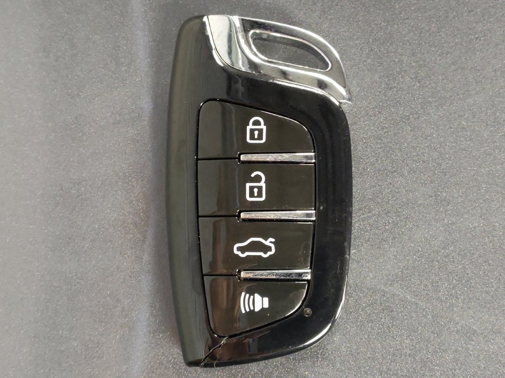 Used 2020 Buick Encore Preferred w/ Safety Package FWD image 32